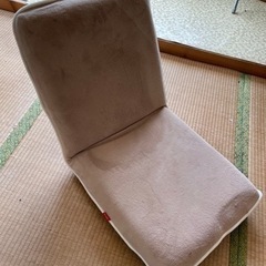 折りたたみ式　座椅子