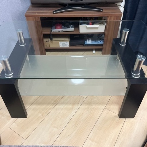 ガラステーブル