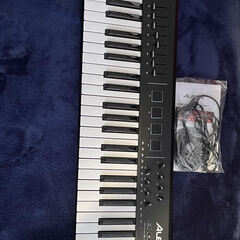 MIDIキーボード　QX49