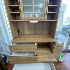 送料・設置込み　キッチンボード　食器棚(値下げ致しました☀︎)