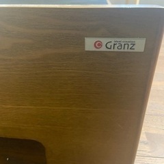 テレビ台とベッドフレーム