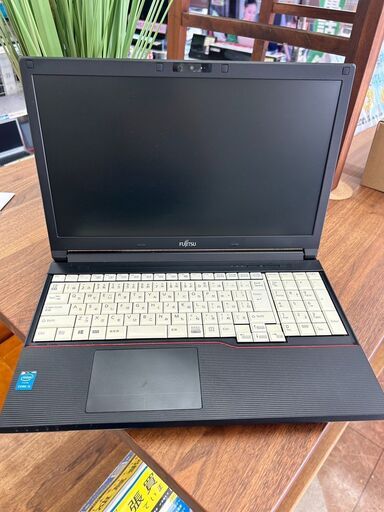 11/24 値下げしましたFUJITSU 15.6型ノートパソコン富士通 FMVA10003最新OS/SSD9003
