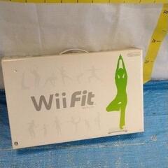 0828-090 Wii fit