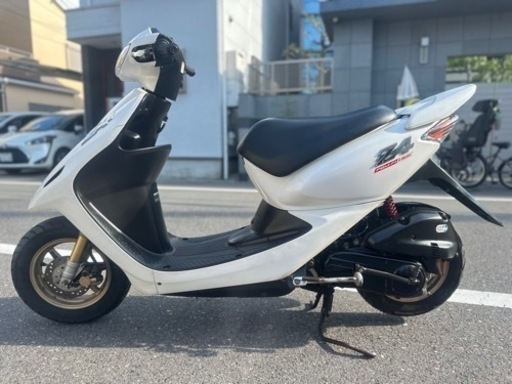 【原付の購入ならお任せ下さい!!⤴︎】5分以内に返信◎カッコ良い綺麗なZ4が入庫しました!!