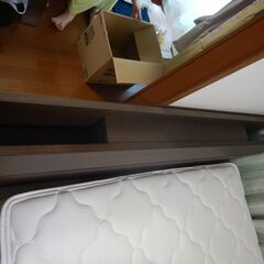 フランスベットワイドダブルサイズ　ベットフレーム収納付　約　幅１５９CM、長さ２１６CM