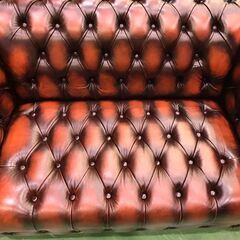 【愛品館八千代店】チェスターフィールドタイプ　2人掛　本革ソファ