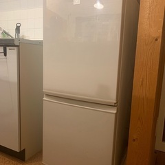 シャープ2ドア冷蔵庫（137L）ベージュ系