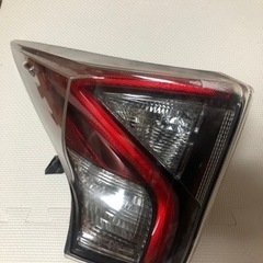 50プリウス 純正テールランプ 50プリウス 純正+αのデザイン ZVW50/51/55 50系プリウス 前期 純正