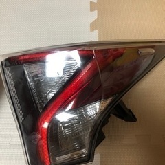 50プリウス純正テールランプ 50プリウス 純正+αのデザイン ZVW50/51/55 50系プリウス 前期 純正