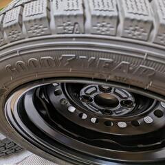 2022年製14インチスタッドレスタイヤ、純正ホイールセット (1000km使用)