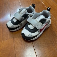 子供 NIKE スニーカー 12.0