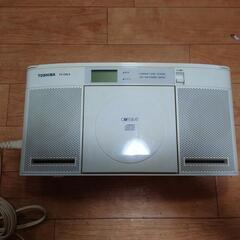 TOSHIBA　fm．amラジオ付薄型CDデッキ