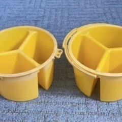 塗り絵　黄色いバケツ　水入れ