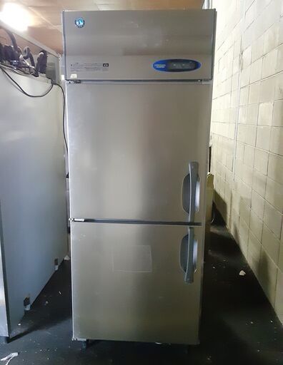 ④【値下げ】 ホシザキ 縦型2面 冷凍冷蔵庫 HRF-75Z 100V 冷蔵294L+冷凍289L 定価¥1,206,700　/厨房機器