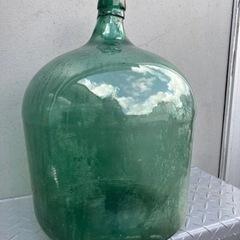 ガラス　古い瓶
