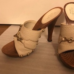 美品☆GUCCI・グッチ・サンダル・白（本革）×ウッド・グッチマーク・21.5㎝