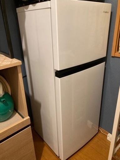 使用少なく美品【ハイセンス】2021年製120L 2ドアノンフロン冷蔵庫 オリジナル ホワイト HR-B1202