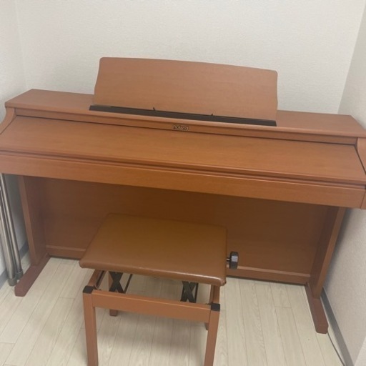 値下げ！電子ピアノ　Roland HP203-LC 椅子、ヘッドホン付き