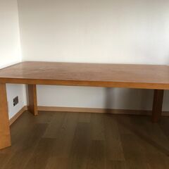 木材テーブル