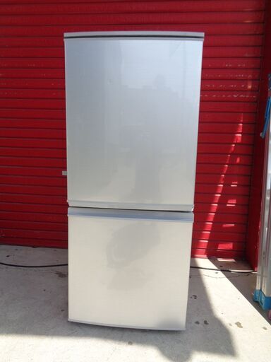 SHARP シャープ　137L 2ドア 冷凍冷蔵庫　SJ-D14C-S　つけかえどっちもドア　2017年製　中古　2