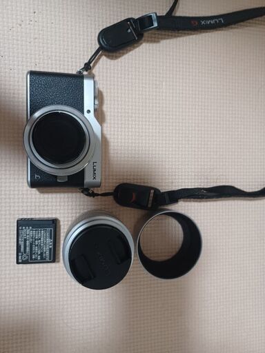 スマホ/家電/カメラパナソニック　カメラ　Lumix GF9 ズームレンズキット　メーカー保証有