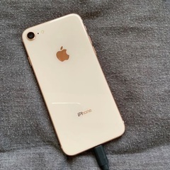 iPhone8 ゴールド　64GB 本体のみ