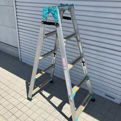 【ネット決済】ハセガワ　脚部伸縮式アルミはしご兼用脚立　5段　R...
