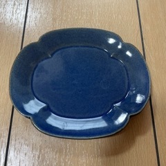 青いお皿(受渡決定)