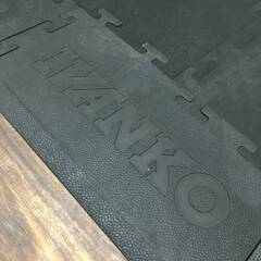 🔷🔶🔷ut12/19 ivanko イヴァンコ ラバー マット 16枚 インターロック式 全体183ｘ244㎝ 9.5mm厚 ブラック フロアマット 直接引取り推奨②🔷🔶🔷