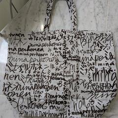 新品 ミナペルホネン 大サイズ ライトグレー フロッキープリント バッグ