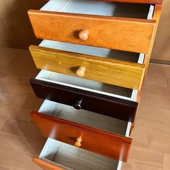 カラフルチェスト！ヴィンテージテイスト！桐タンス⭐︎浅型深型引き出し！引取り限定！