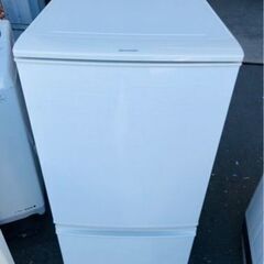 福岡市内配送無料　シャープ SHARP SJ-D14C-W [小型 冷蔵庫 137Ｌ つけかえどっちもドア ホワイト]