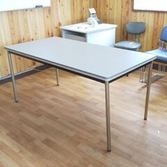 ⑤会議用会議用テーブル　W1500×D750×H700