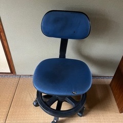 高さ調節可能　椅子
