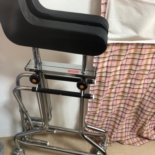 ⑦介護用品　折りたたみ式歩行器　中古