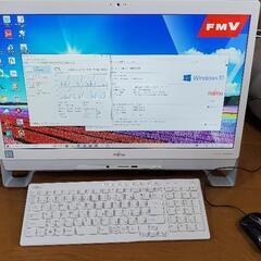 富士通　FH70/YD デスクトップパソコン