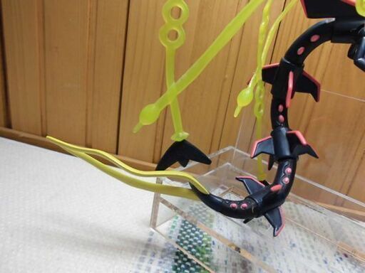 激レア！ モンコレ 色違い 黒いメガレックウザ ポケモン
