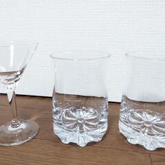 カクテルグラスとガラス製コップ2種×2個
