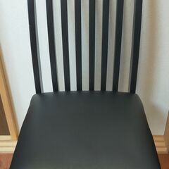 5千円値下げしました！椅子４脚付き高級ダイニングテープル