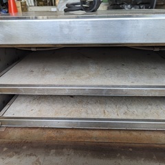 業務用　単相２００v BAKERS PRIDE ピザオーブン