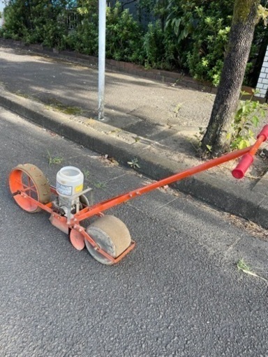 手押しタイプ　みのる産業 野菜播種機 PY-12B 人力播種機　種まき機