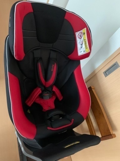 美品　コンビ　チャイルドシート　ISOFIX ネムール
