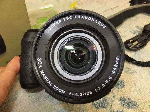 【一台限り☆】FUJIFILM デジタルカメラ FinePix HS30EXR 光学30倍 F FX-HS30EXR　（検索用　デジカメ　一眼レフ）