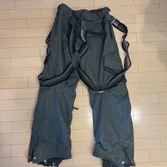 スノーボードウェア格安でお譲りします。