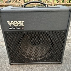 VOX真空管ギターアンプ　30W. 3,000円