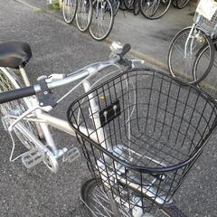 中古自転車2685 前後タイヤ新品！ 27インチ 3段ギヤ ダイナモ 