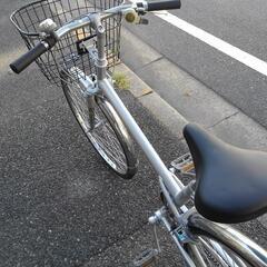 中古自転車2685 前後タイヤ新品！ 27インチ 3段ギヤ ダイナモ 
