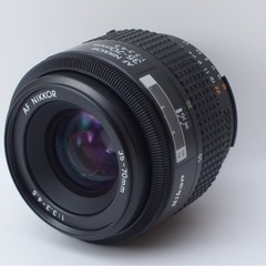 ★Nikon D50★S数約4000回●スマホ転送●すぐ使える  1ヶ月動作補償あり！ 安心のゆうパック代引き発送！ 送料、代引き手数料無料！