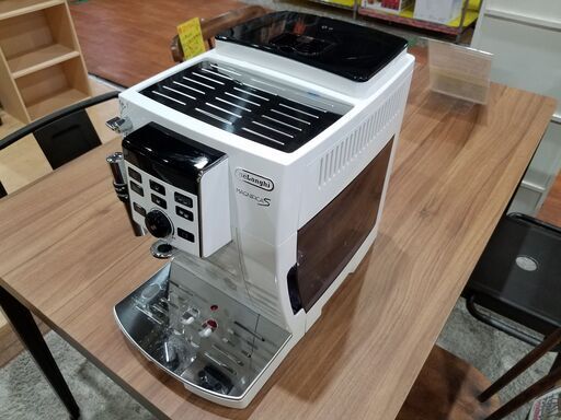 ✨安心の動作保証付✨DeLonghi マグニフィカS ECAM23120WN【愛市IFC033805-104】