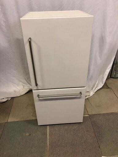 特売 157L 冷凍冷蔵庫 無印良品 MUJI 美品【2022年製】 2ドア MJ-R16B ワイドフリーザー ガラストレイ二段階調節 耐熱トップテーブル 右開き 冷蔵庫